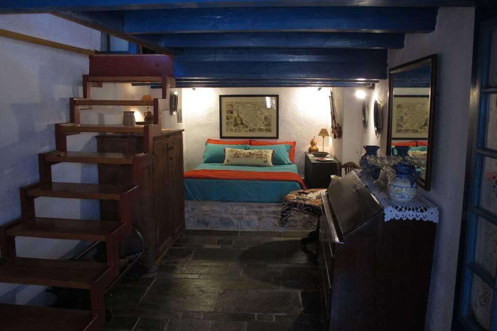 Blue Door Apartment Monemvasia Exterior photo