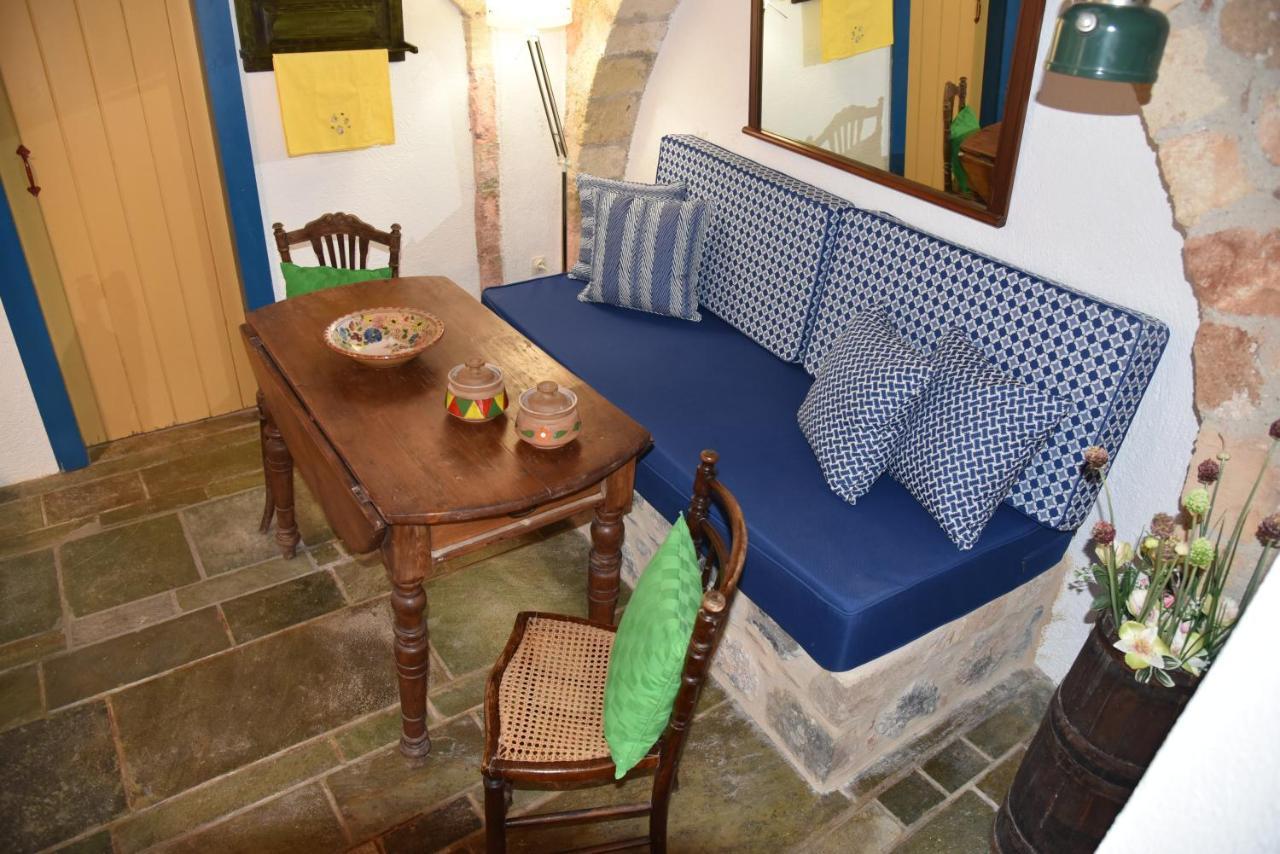 Blue Door Apartment Monemvasia Exterior photo